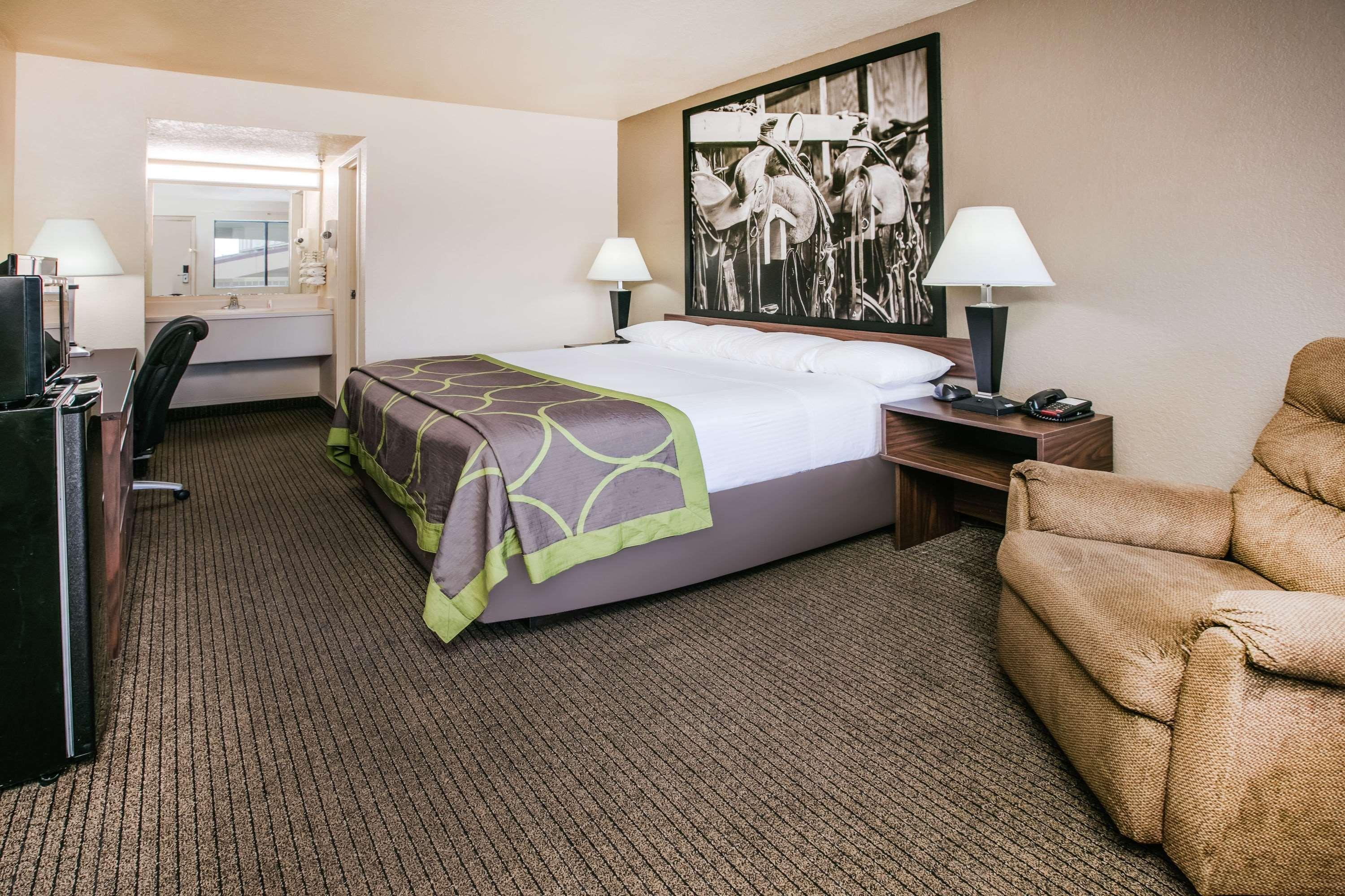 Super 8 By Wyndham Oklahoma Airport Fairgrounds West Motel Eksteriør bilde