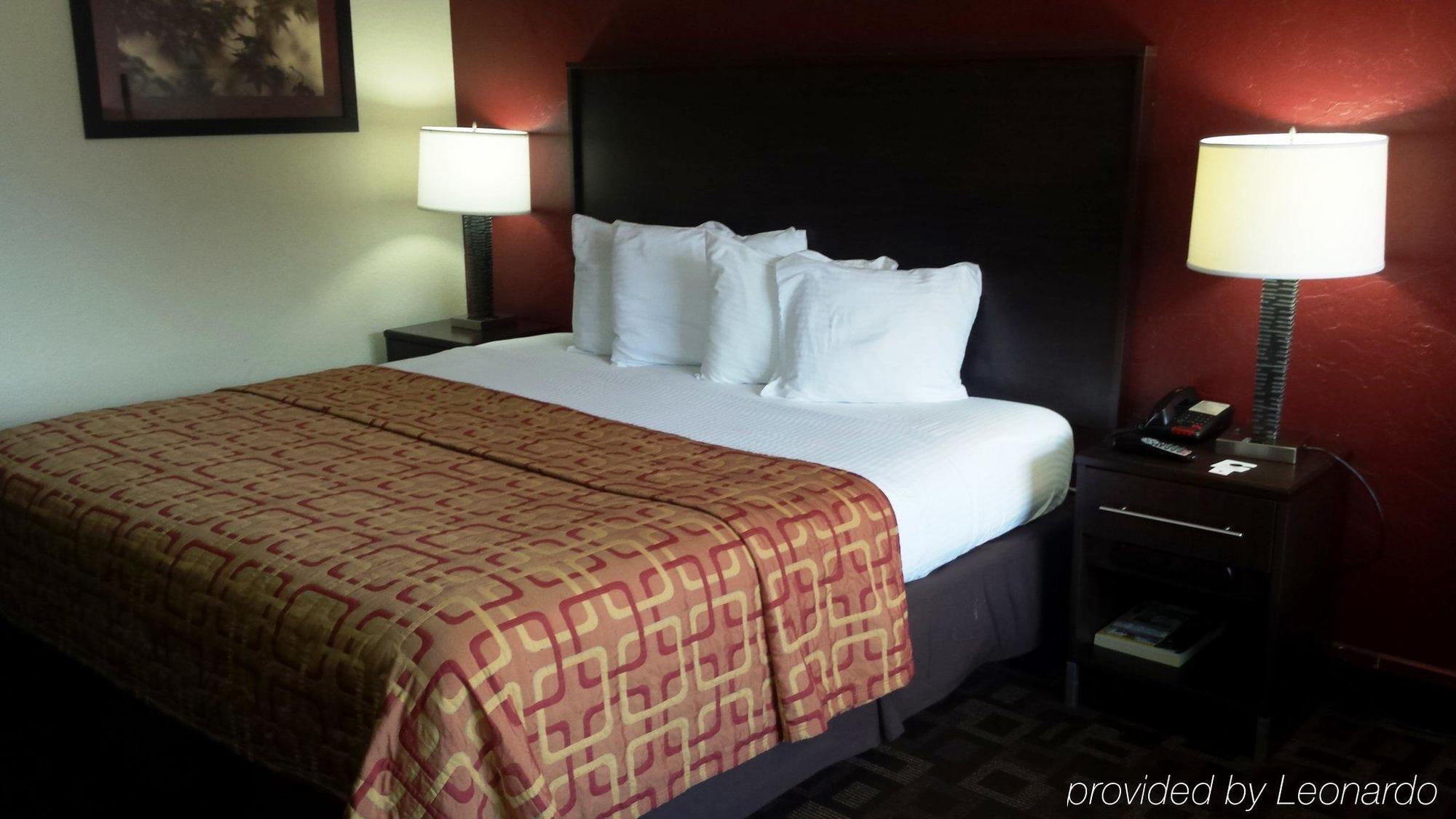 Super 8 By Wyndham Oklahoma Airport Fairgrounds West Motel Eksteriør bilde